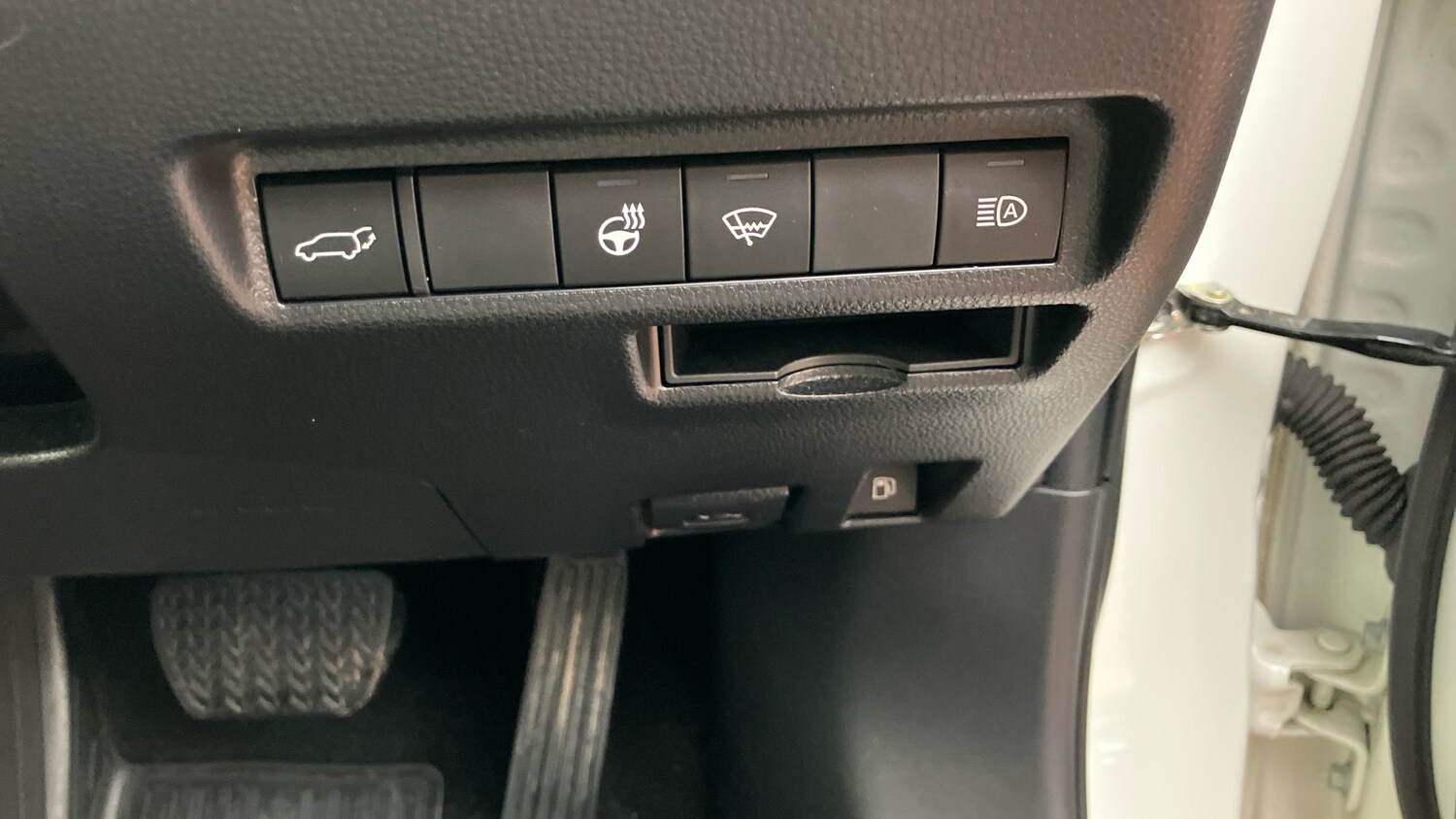 Used Toyota RAV4 2022 for sale - 76382554: Photo 40