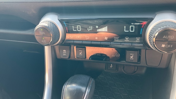 Used Toyota RAV4 2022 for sale - 75827653: Photo 41