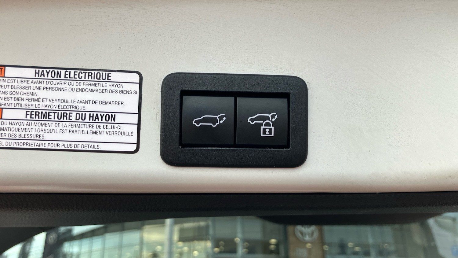 Used Toyota Yaris Cross 2023 for sale - 76969666: Photo 27