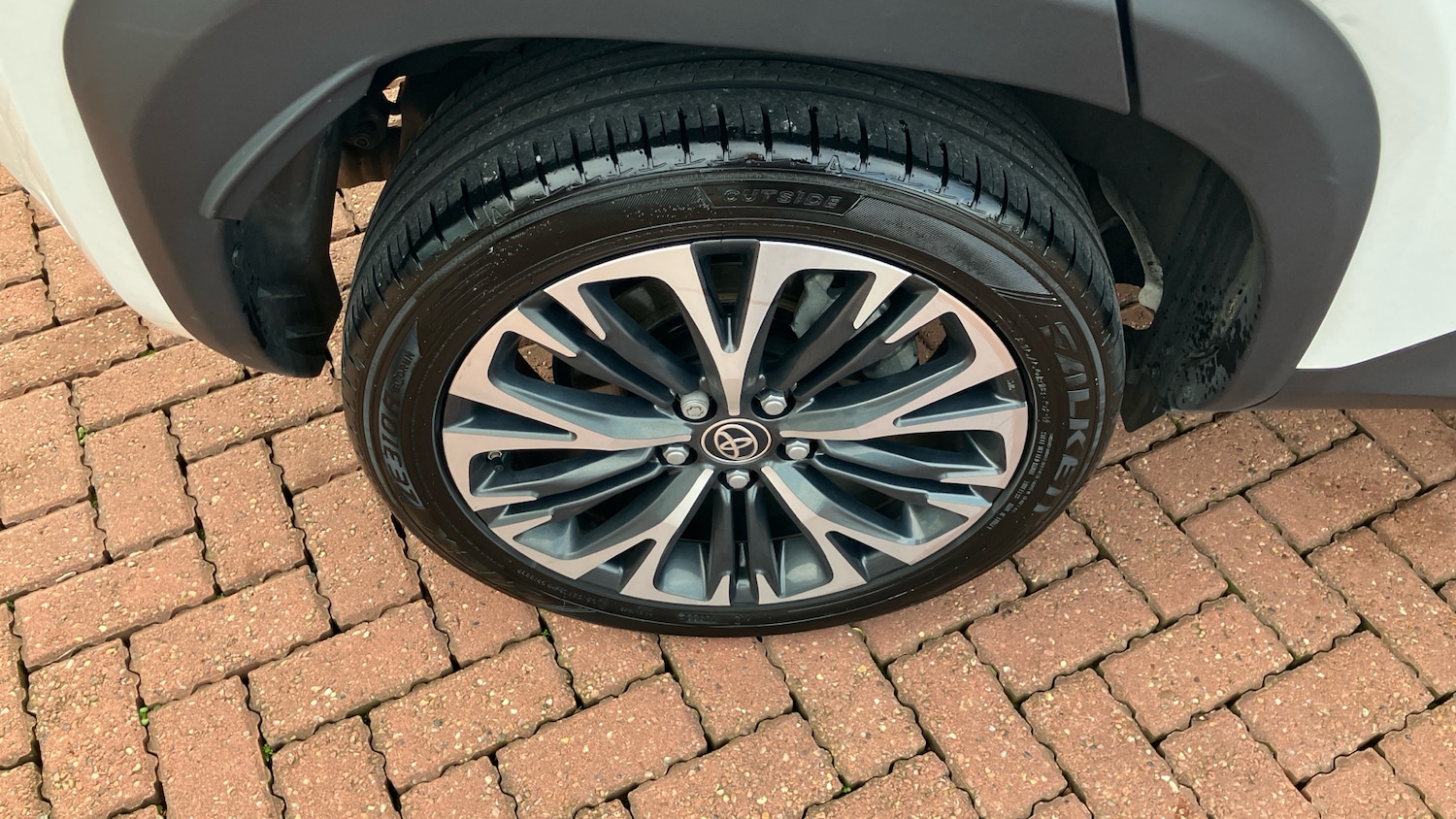Used Toyota Yaris Cross 2023 for sale - 76969666: Photo 28