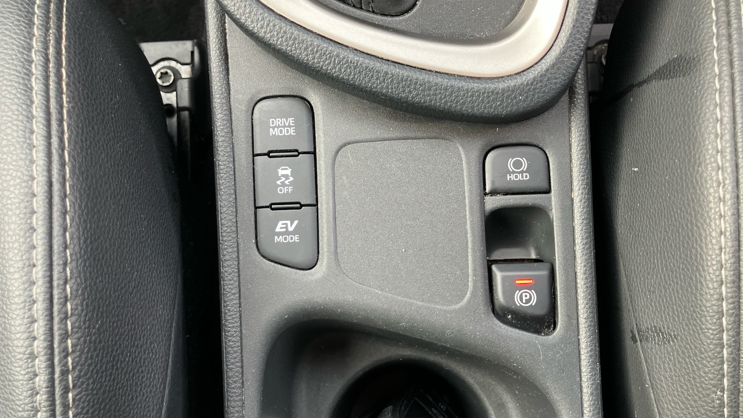 Used Toyota Yaris Cross 2023 for sale - 76969666: Photo 35