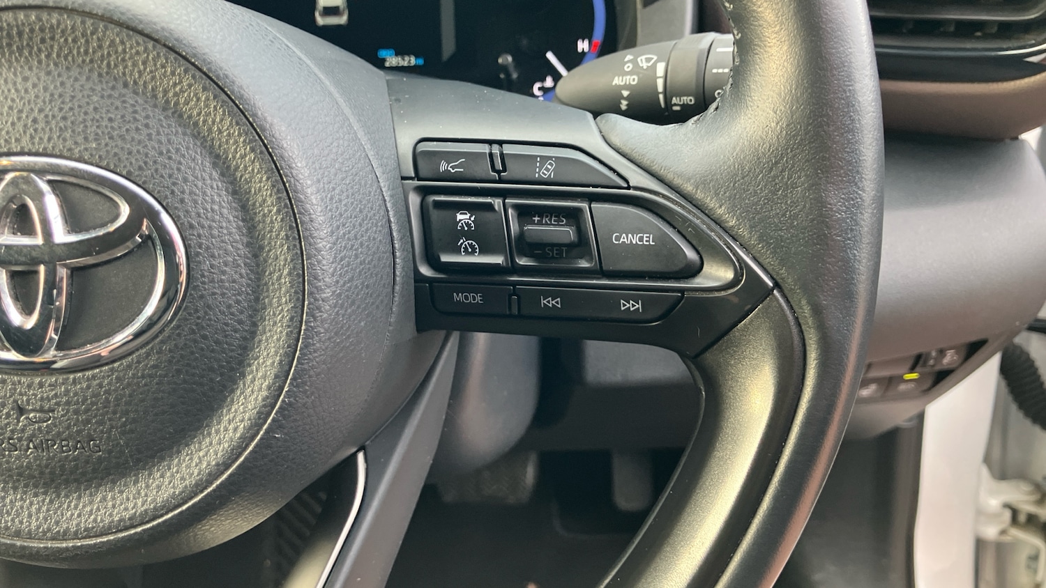 Used Toyota Yaris Cross 2023 for sale - 76969666: Photo 41