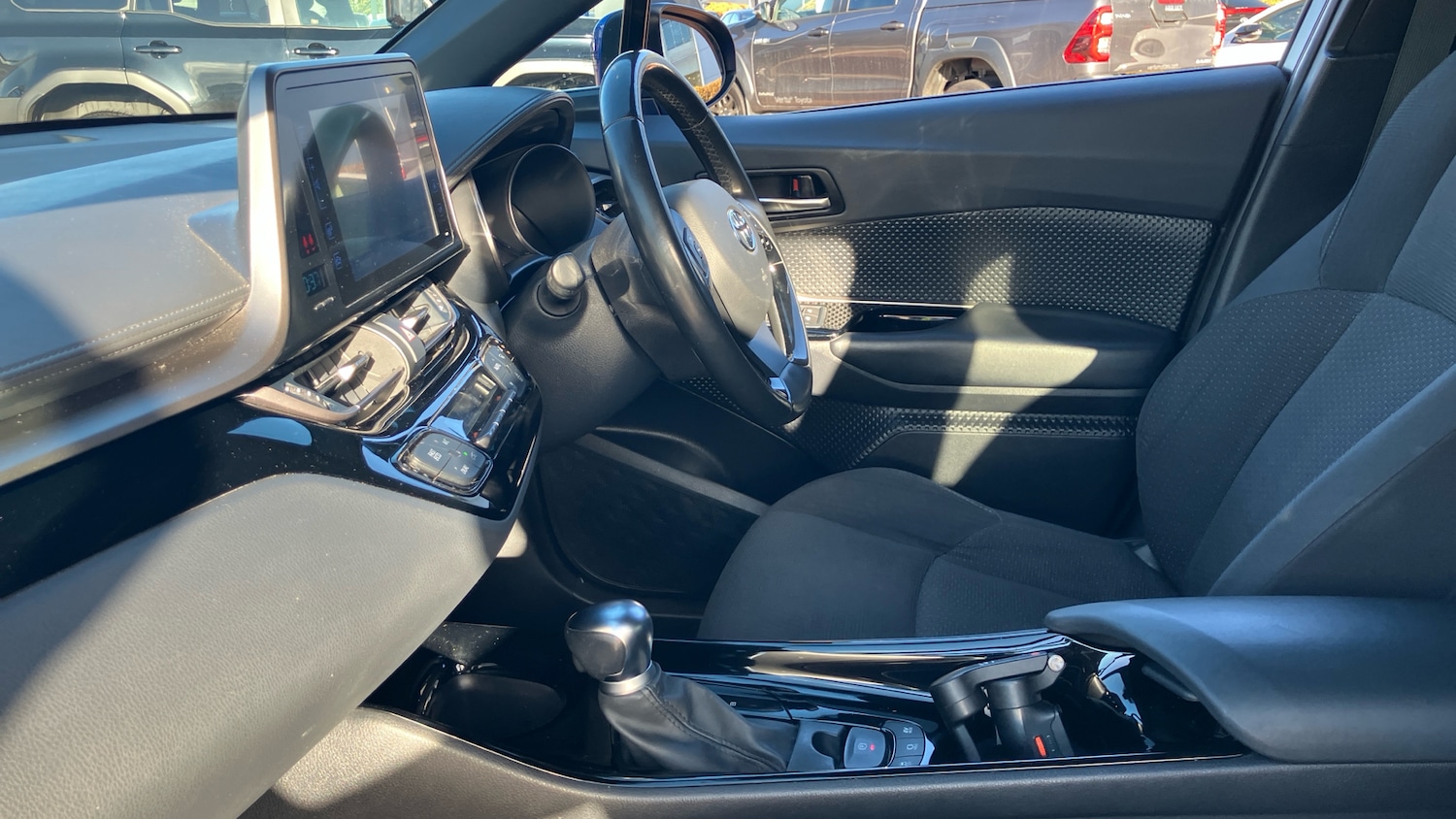 Used Toyota C-HR 2019 for sale - 76391648: Photo 10