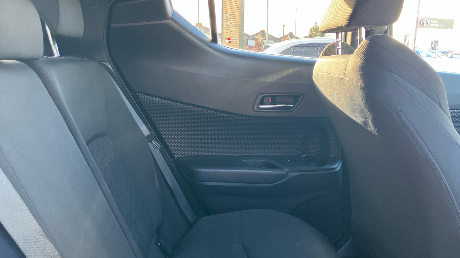 Used Toyota C-HR 2019 for sale - 76391648: Photo 12