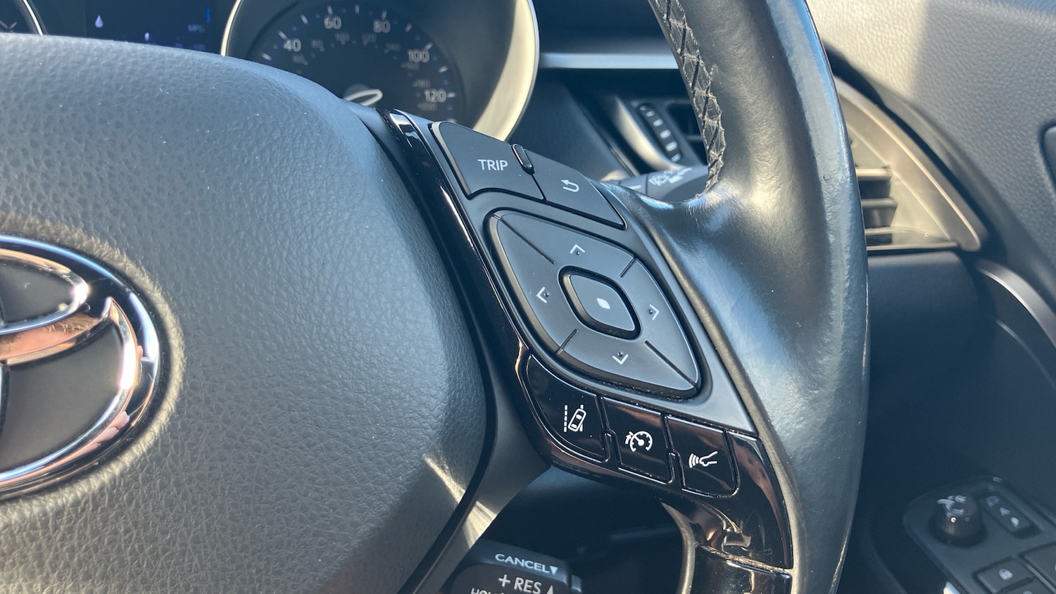 Used Toyota C-HR 2019 for sale - 76391648: Photo 36