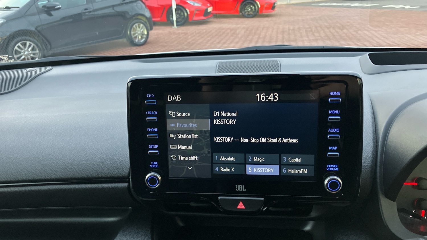 Used Toyota Yaris 2022 for sale - 76652232: Photo 26