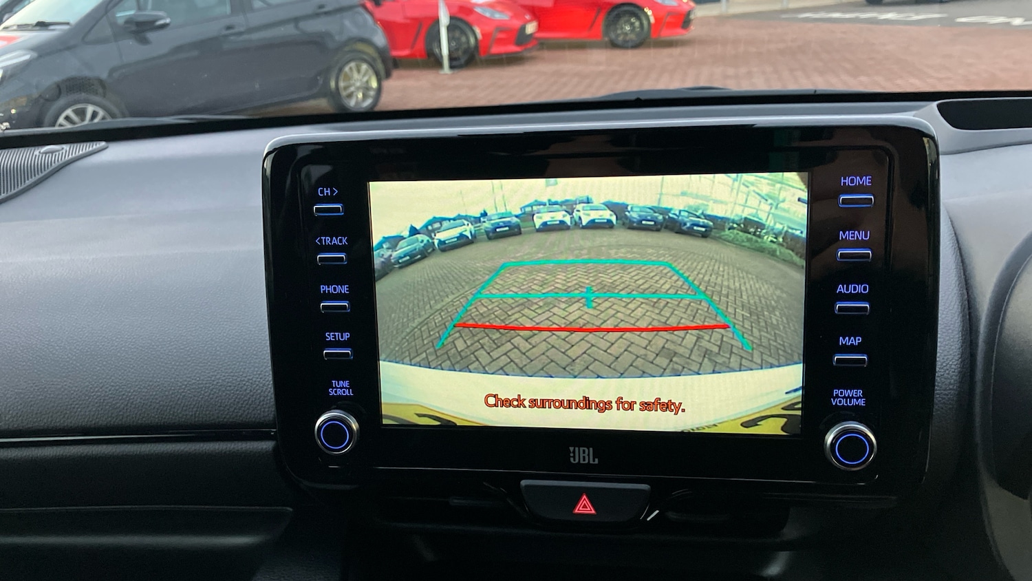 Used Toyota Yaris 2022 for sale - 76652232: Photo 27