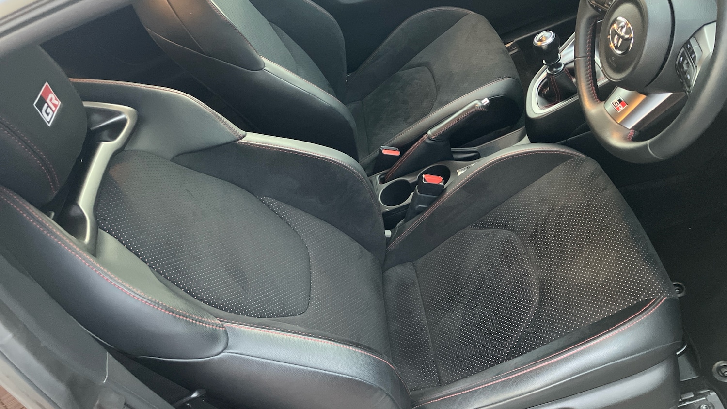 Used Toyota Yaris 2022 for sale - 76652232: Photo 45