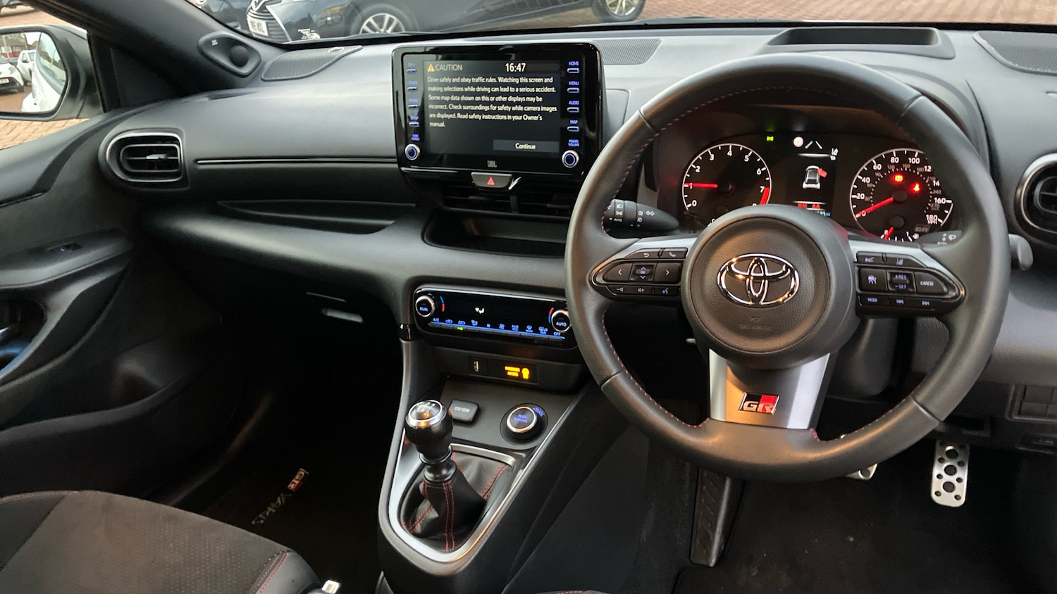 Used Toyota Yaris 2022 for sale - 76652232: Photo 5