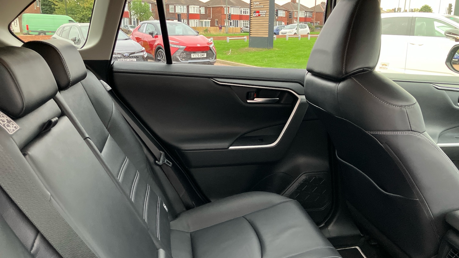 Used Toyota RAV4 2020 for sale - 76253911: Photo 12