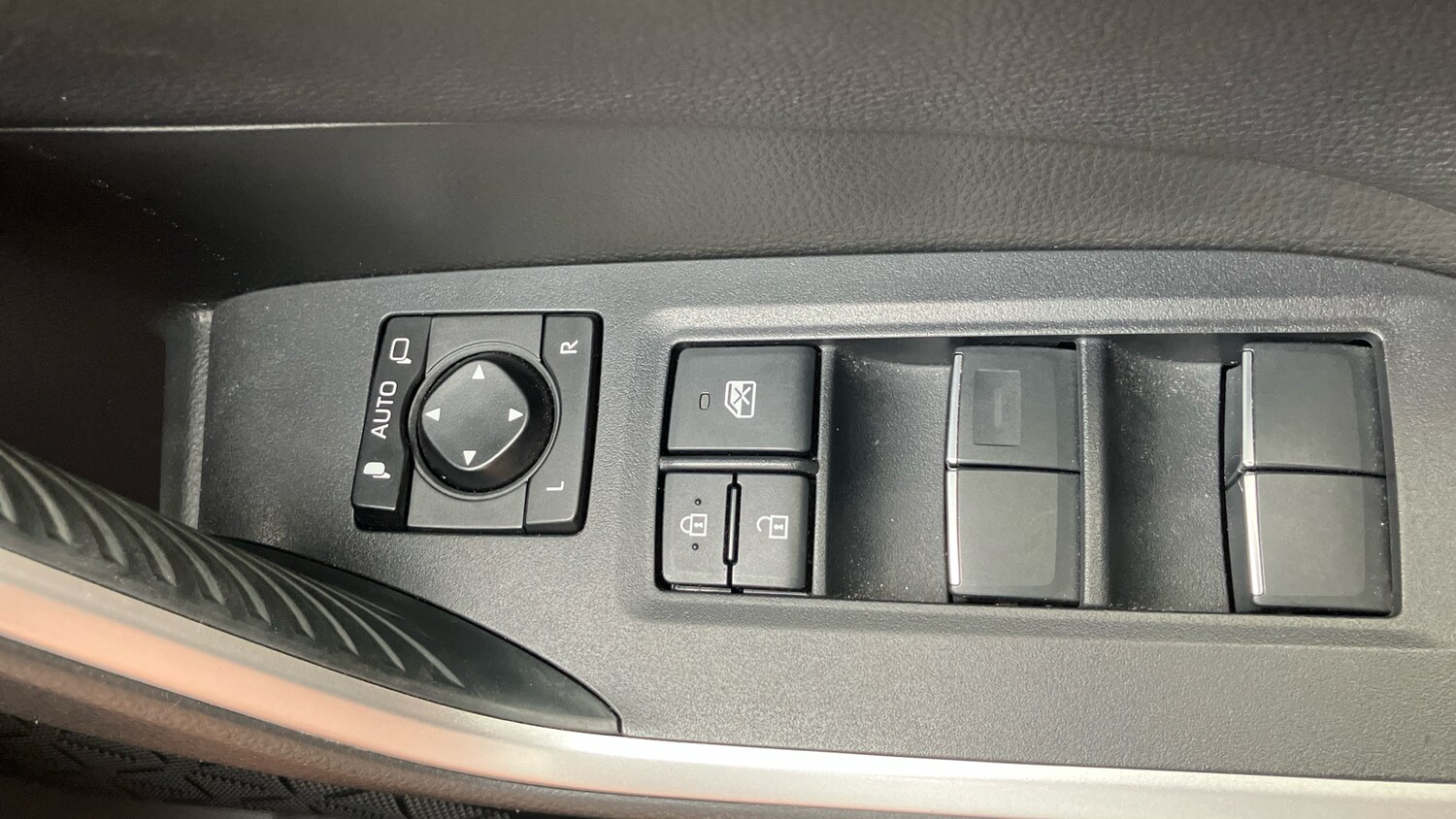 Used Toyota RAV4 2020 for sale - 76253911: Photo 37