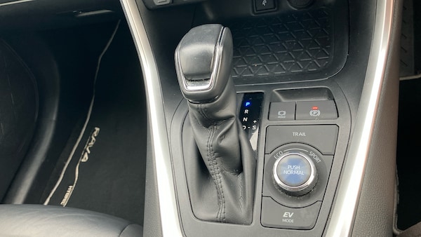 Used Toyota RAV4 2020 for sale - 76253911: Photo 38