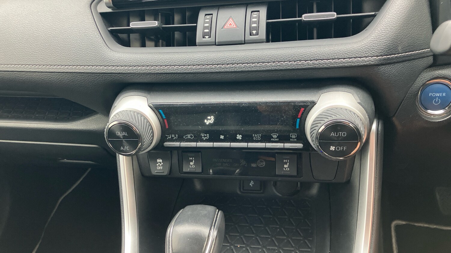 Used Toyota RAV4 2020 for sale - 76253911: Photo 39