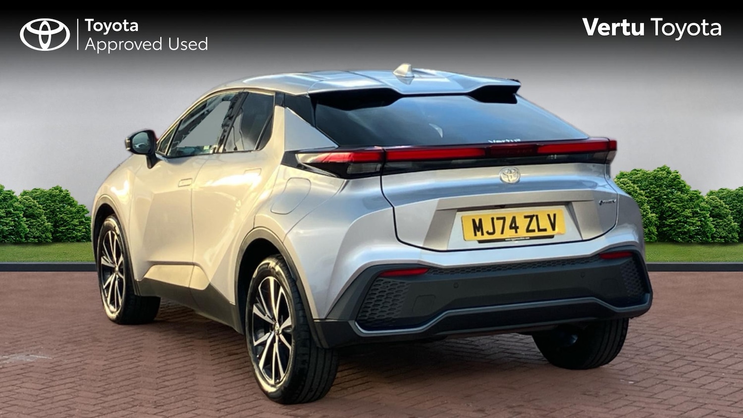 Used Toyota C-HR 2024 for sale - 76449221: Photo 4