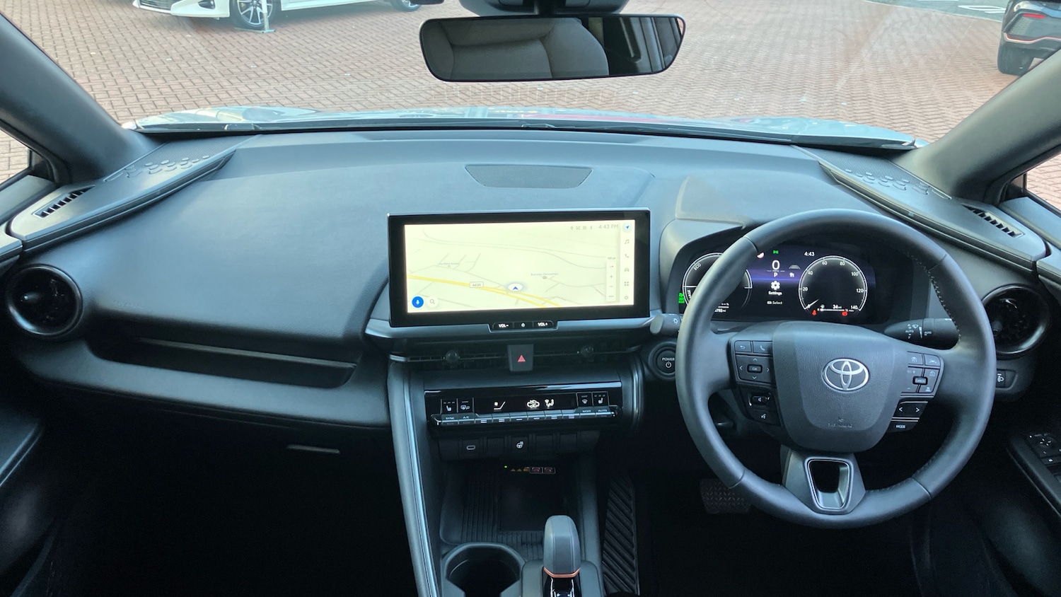 Used Toyota C-HR 2024 for sale - 76449221: Photo 5