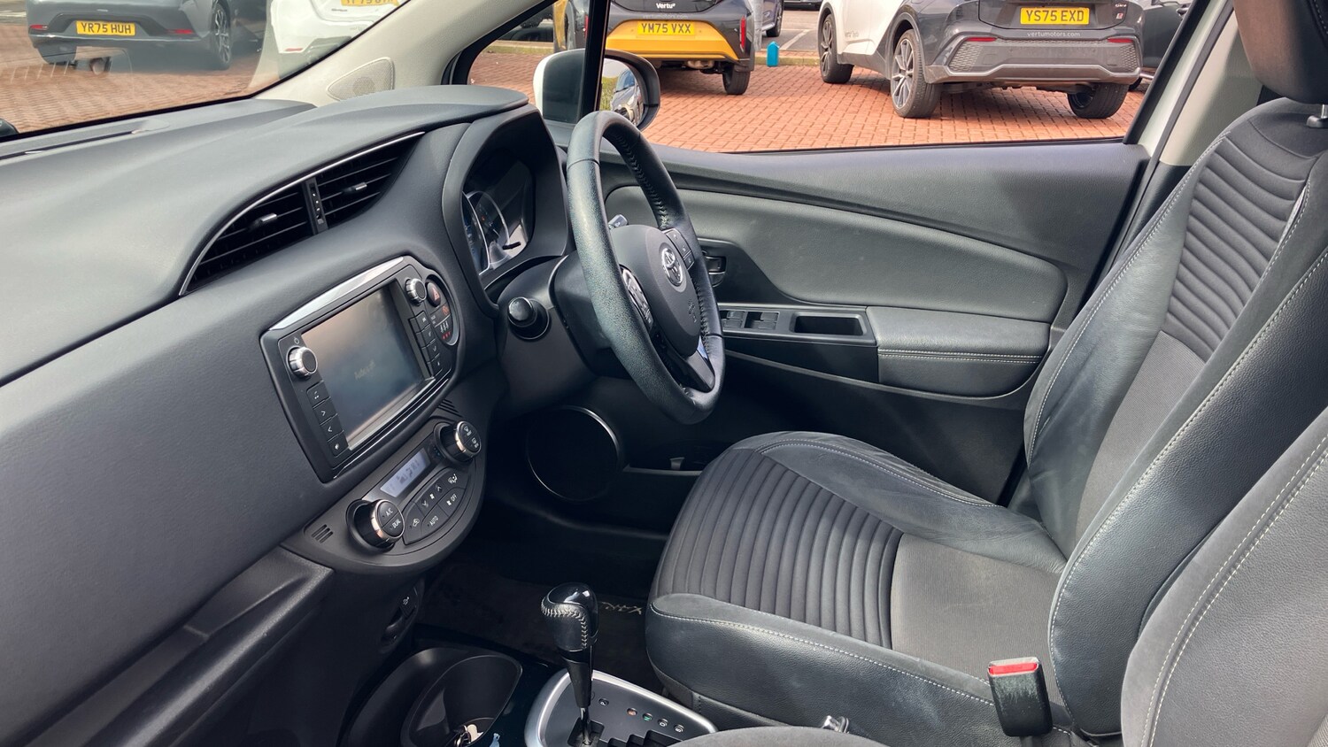 Used Toyota Yaris 2016 for sale - 78152923: Photo 10