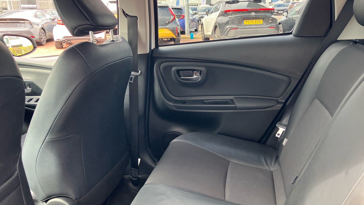 Used Toyota Yaris 2016 for sale - 78152923: Photo 13