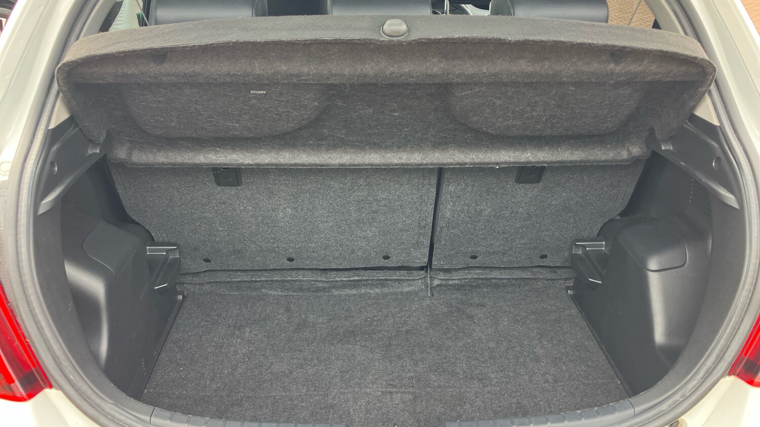 Used Toyota Yaris 2016 for sale - 78152923: Photo 14