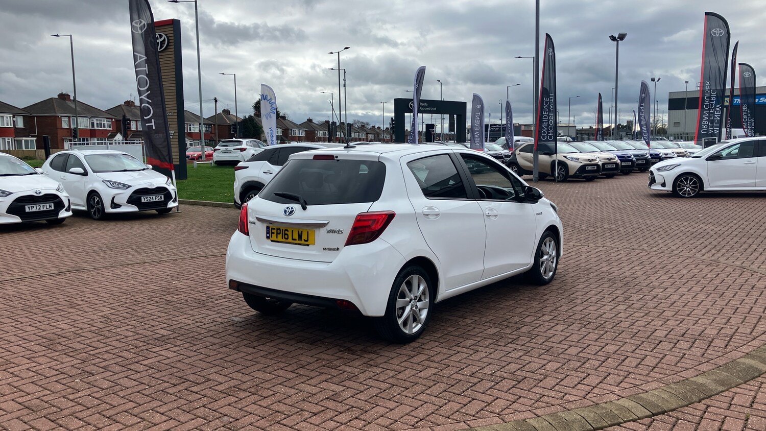 Used Toyota Yaris 2016 for sale - 78152923: Photo 31