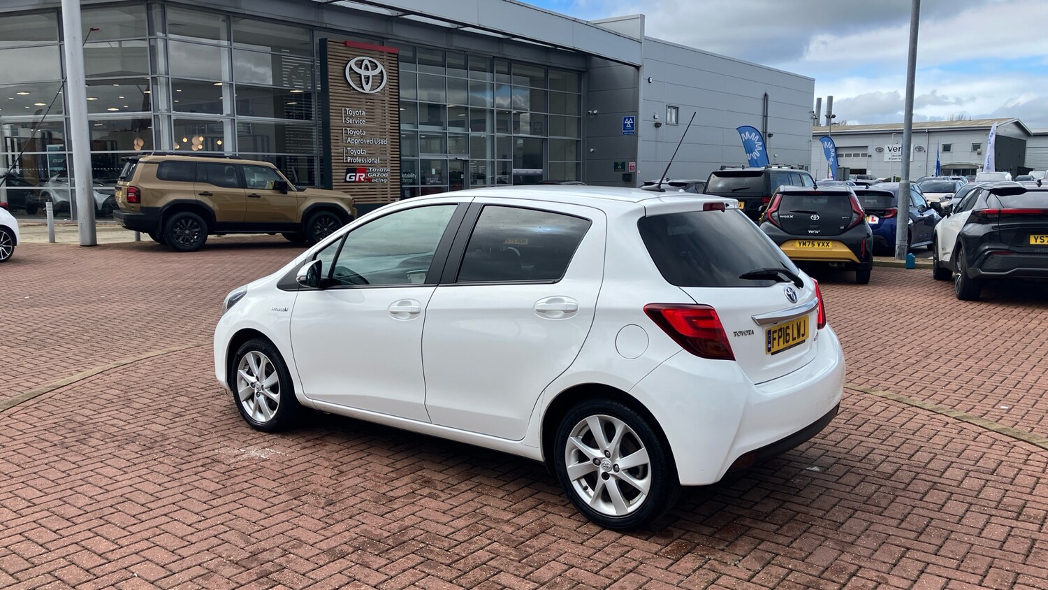 Used Toyota Yaris 2016 for sale - 78152923: Photo 38