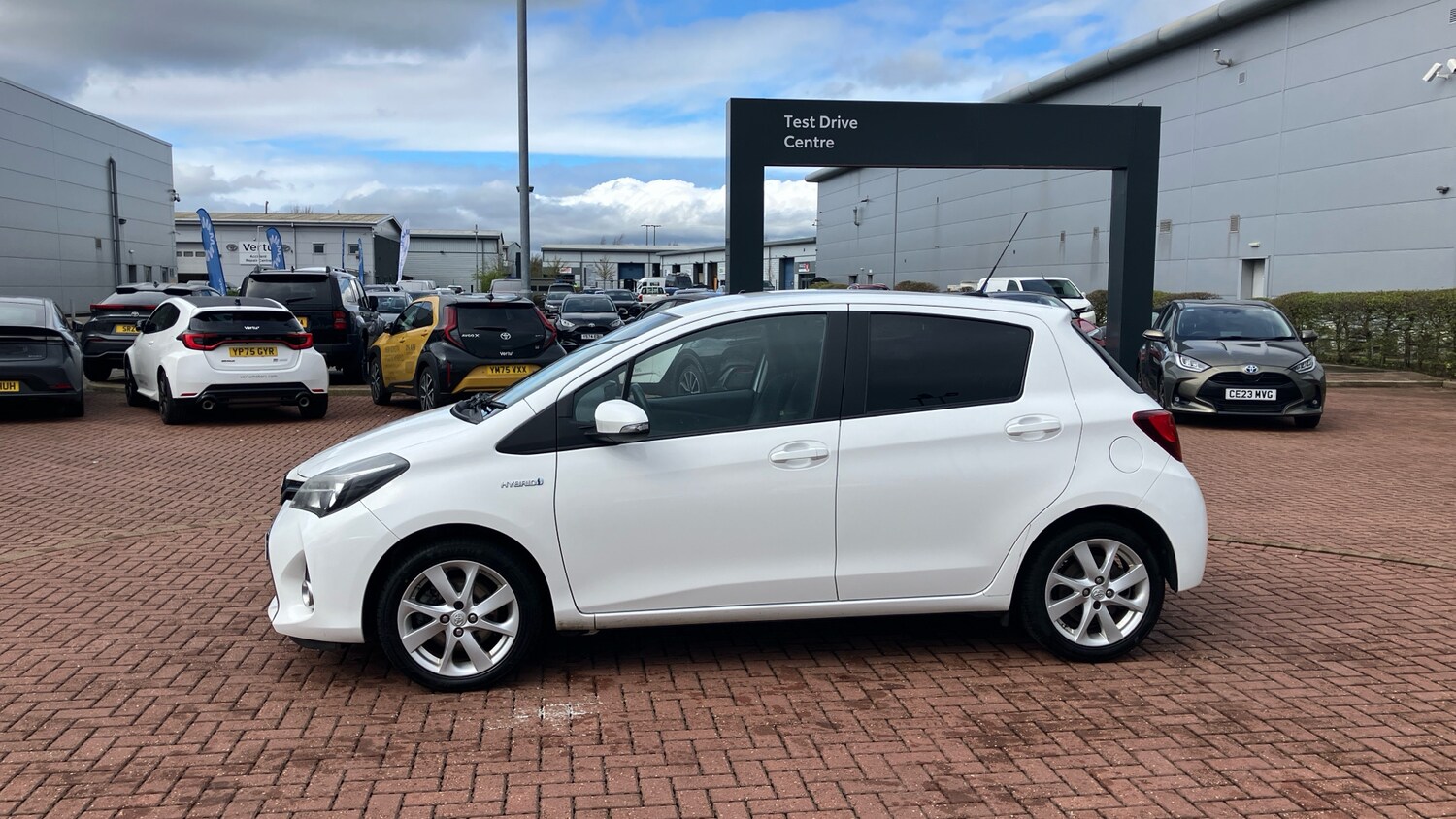 Used Toyota Yaris 2016 for sale - 78152923: Photo 40