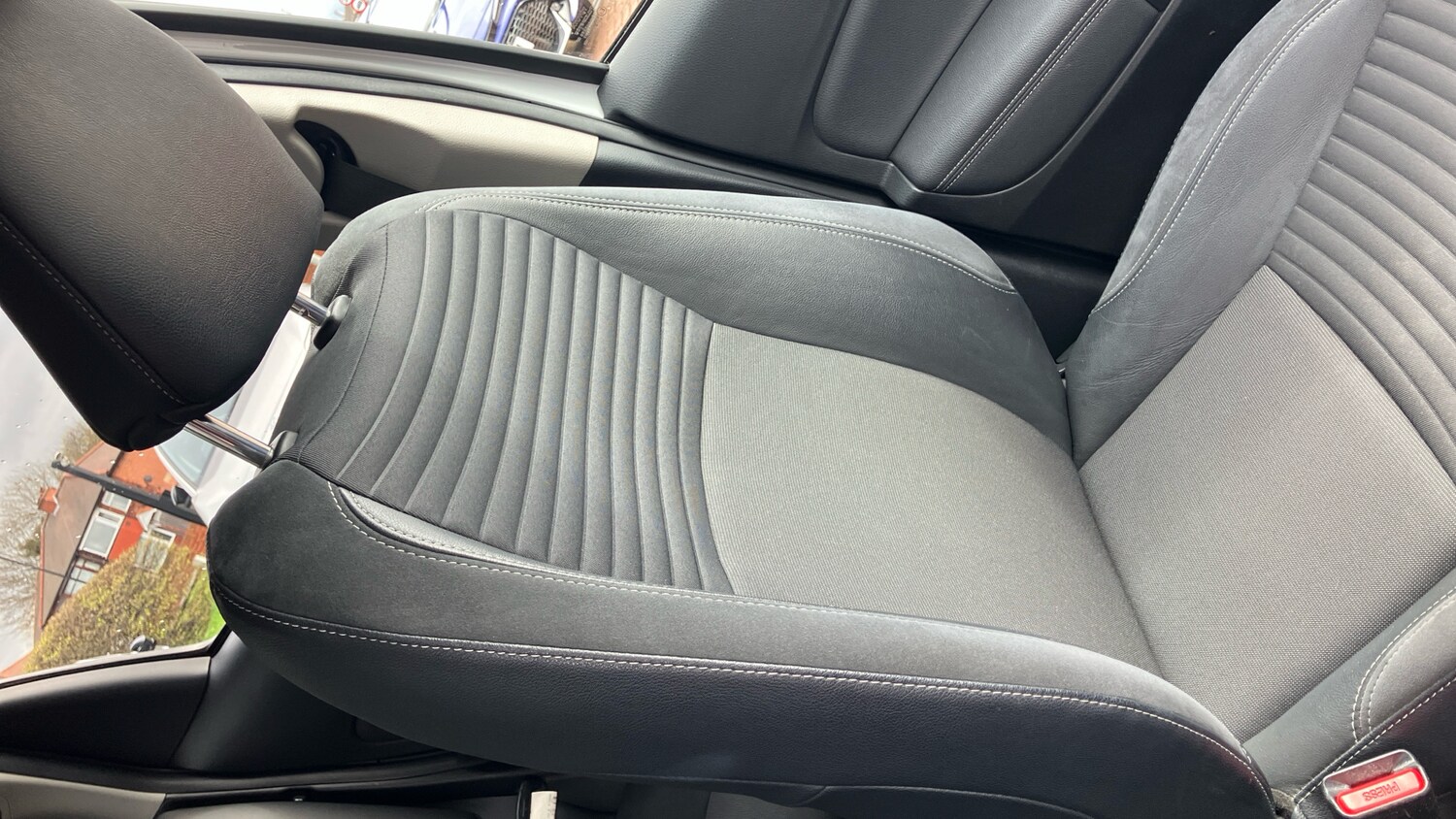 Used Toyota Yaris 2016 for sale - 78152923: Photo 44