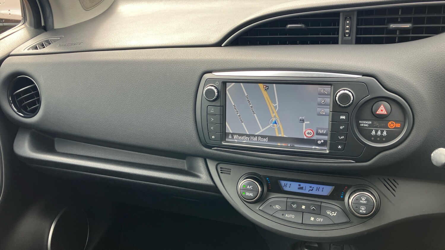 Used Toyota Yaris 2016 for sale - 78152923: Photo 48