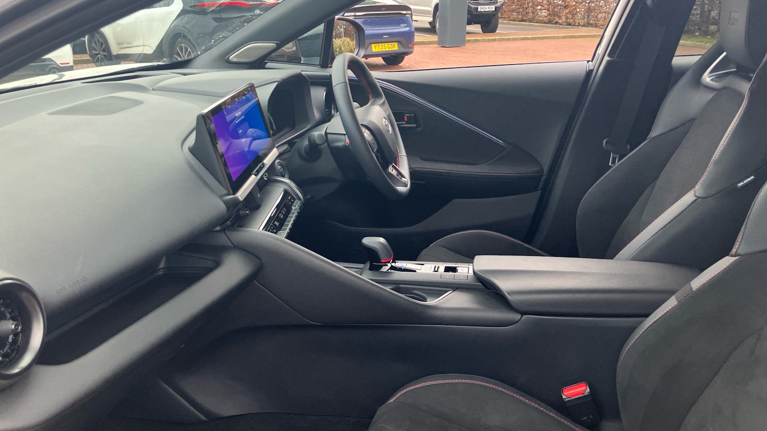 Used Toyota C-HR 2024 for sale - 77196351: Photo 10