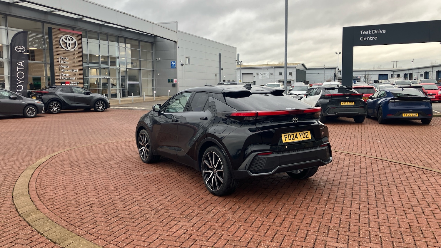 Used Toyota C-HR 2024 for sale - 77196351: Photo 30