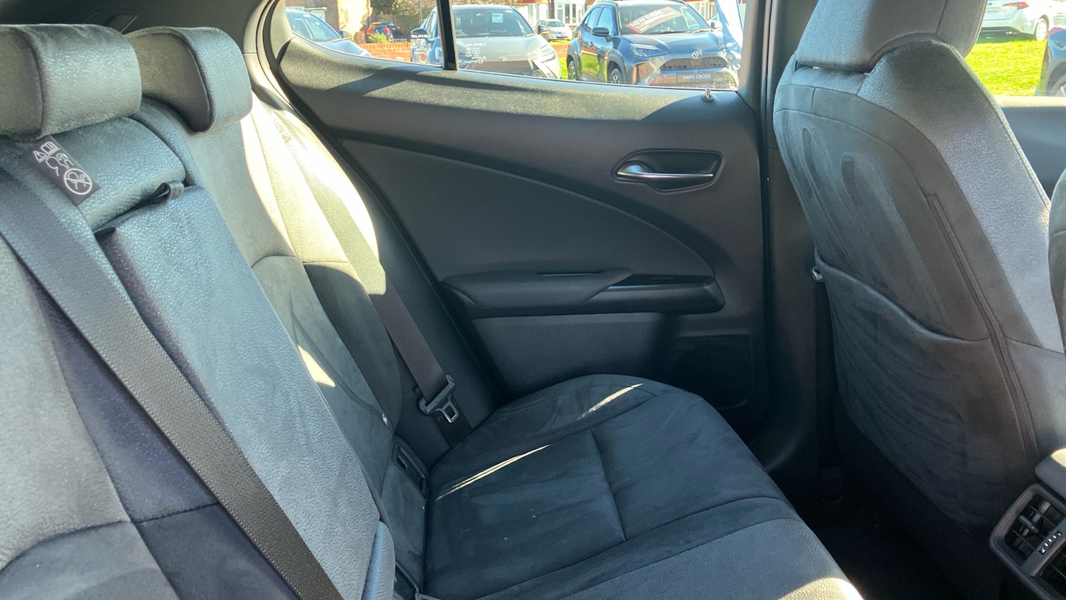 Used Lexus UX 2025 for sale - 77931586: Photo 11