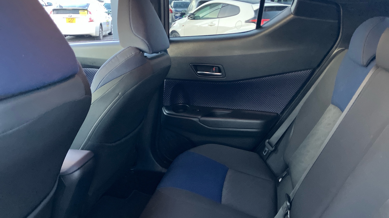 Used Toyota C-HR 2018 for sale - 76969670: Photo 13