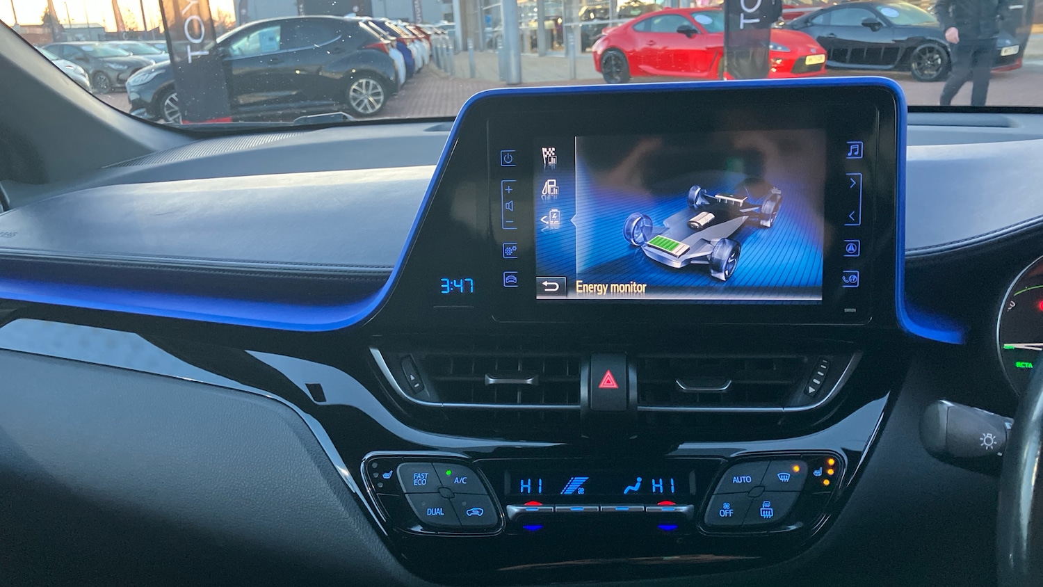 Used Toyota C-HR 2018 for sale - 76969670: Photo 24