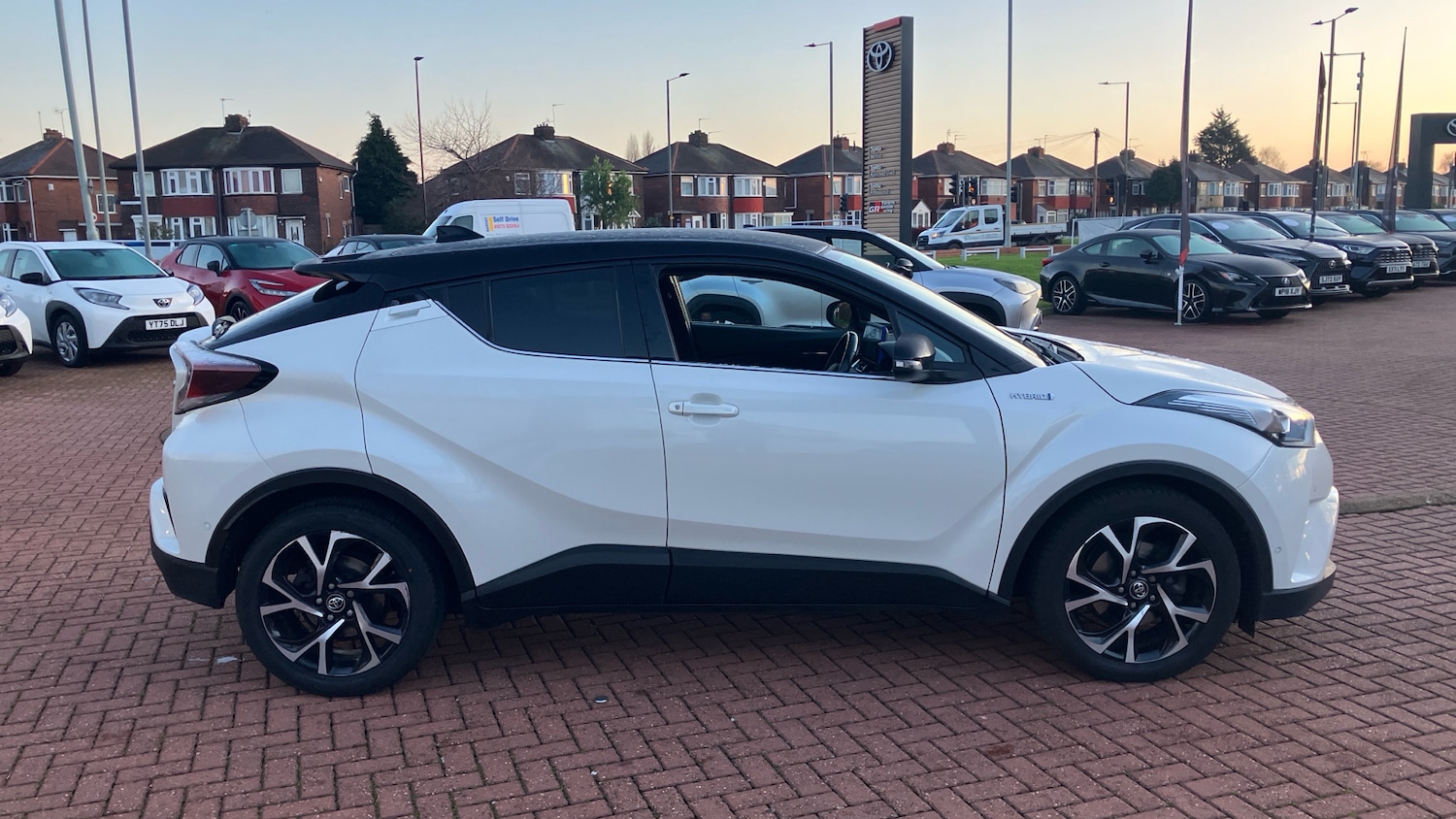 Used Toyota C-HR 2018 for sale - 76969670: Photo 33