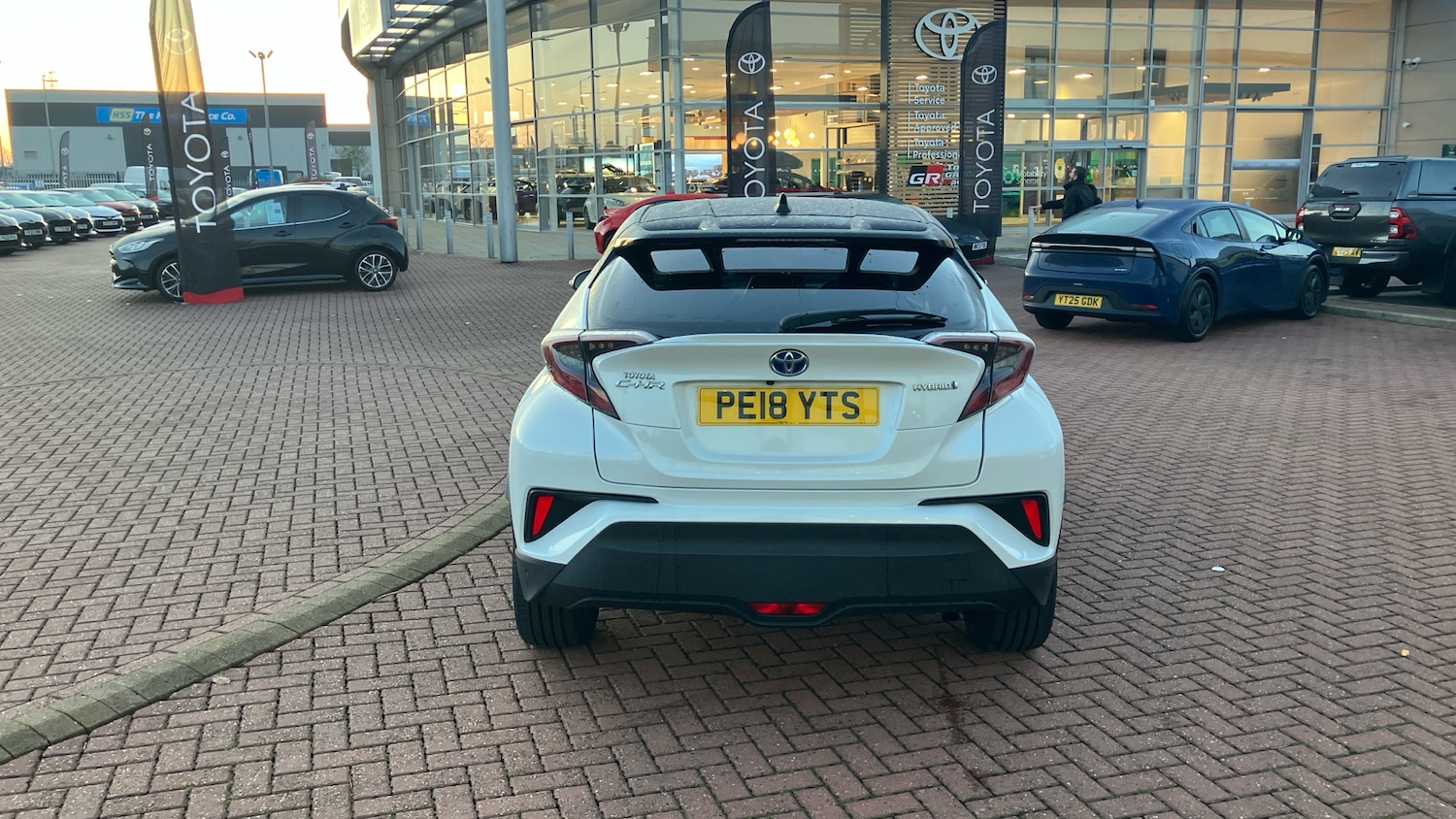 Used Toyota C-HR 2018 for sale - 76969670: Photo 37