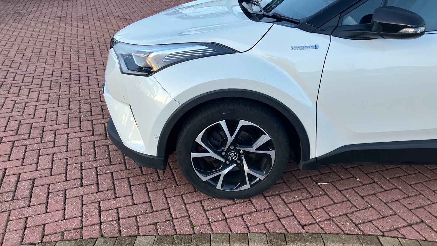 Used Toyota C-HR 2018 for sale - 76969670: Photo 40