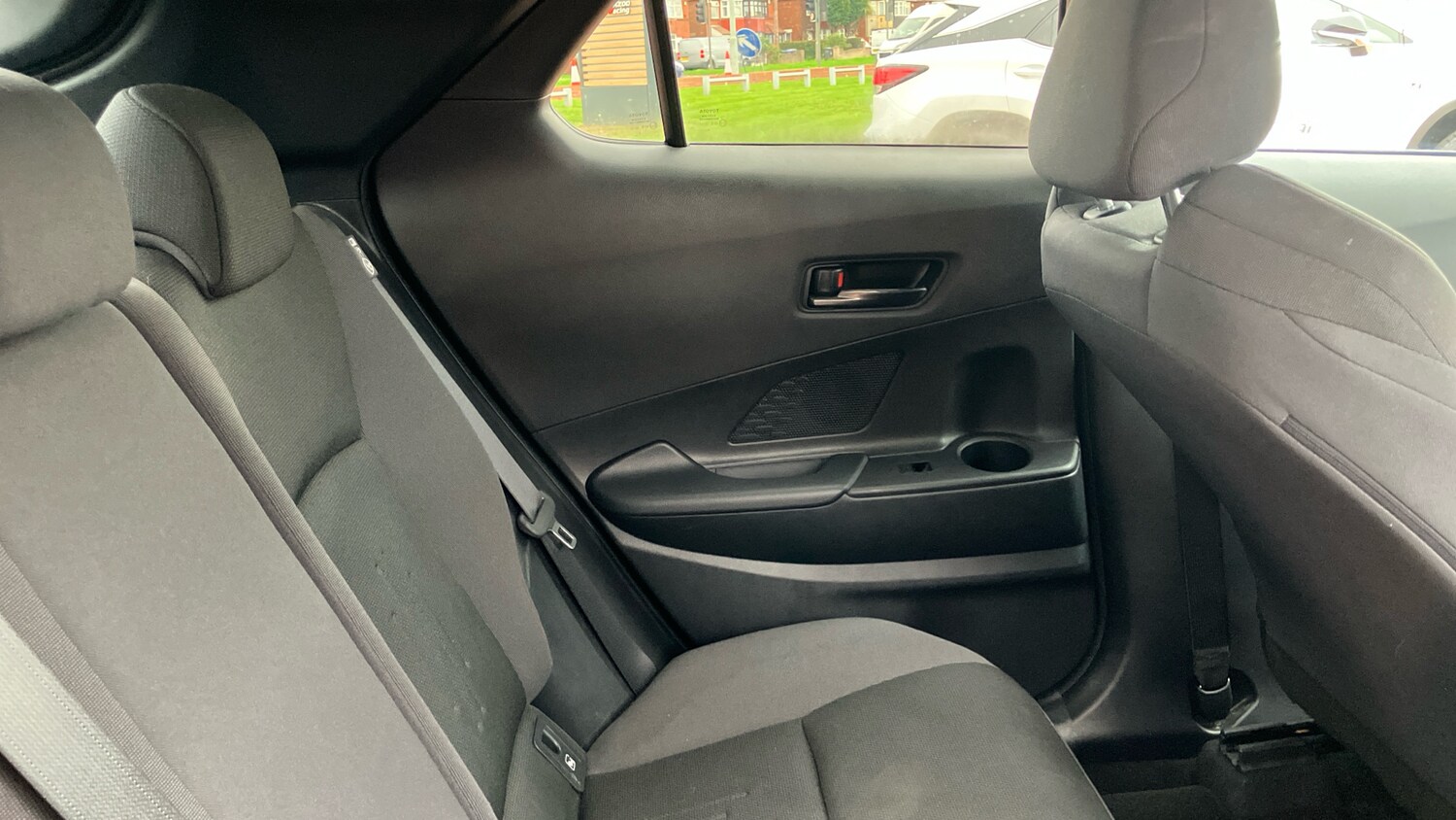 Used Toyota C-HR 2024 for sale - 76230808: Photo 12