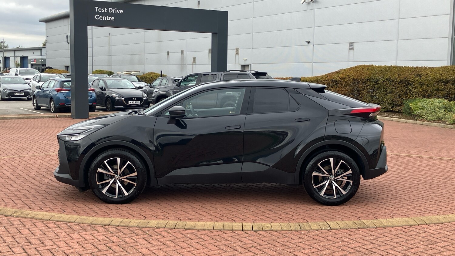 Used Toyota C-HR 2024 for sale - 76230808: Photo 17