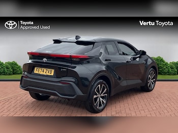 Used Toyota C-HR 2024 for sale - 76230808: Photo 2