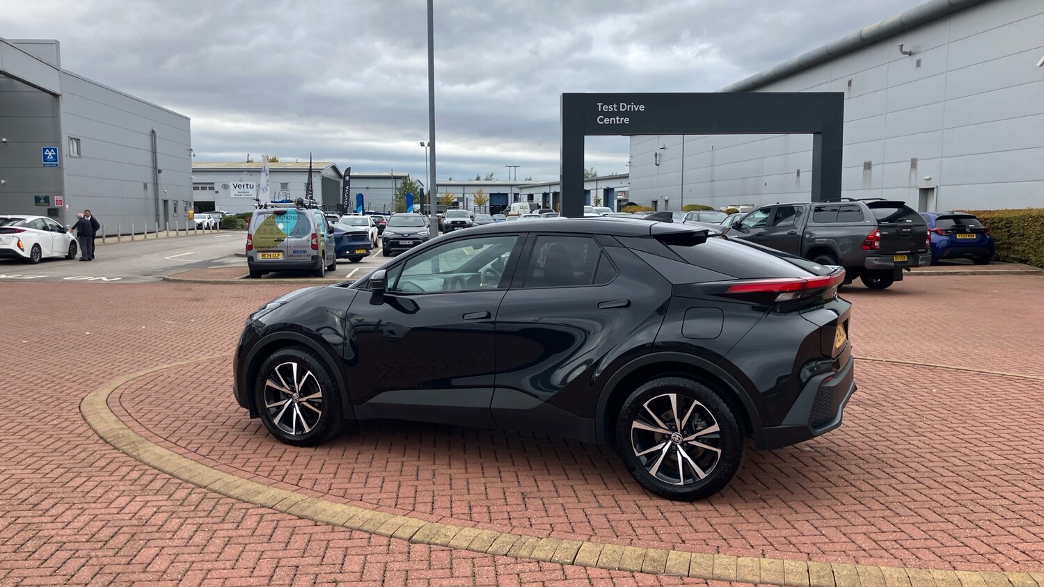 Used Toyota C-HR 2024 for sale - 76230808: Photo 33