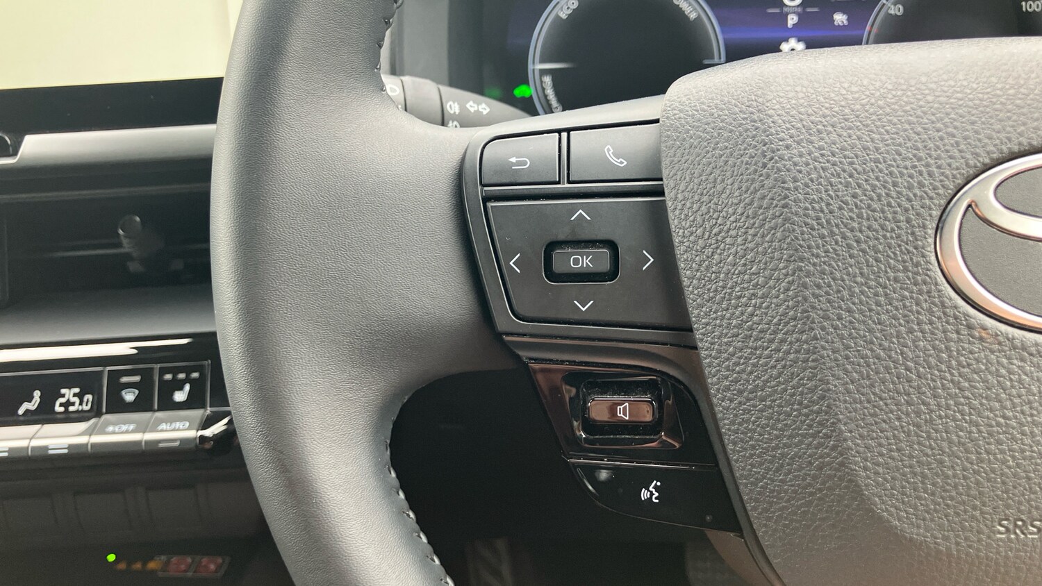 Used Toyota C-HR 2024 for sale - 76230808: Photo 39