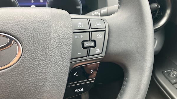 Used Toyota C-HR 2024 for sale - 76230808: Photo 40