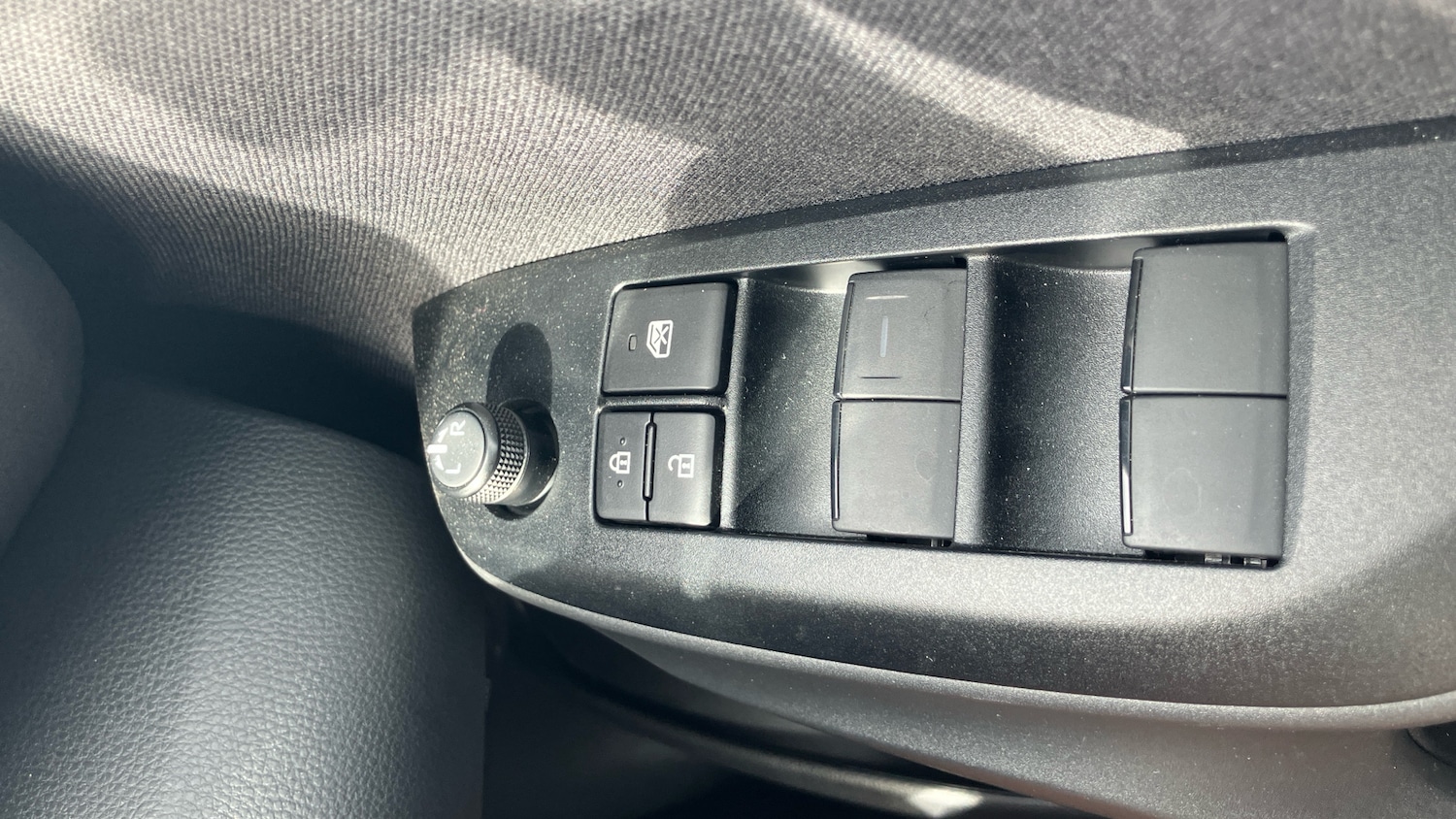 Used Toyota Yaris 2025 for sale - 76346806: Photo 39