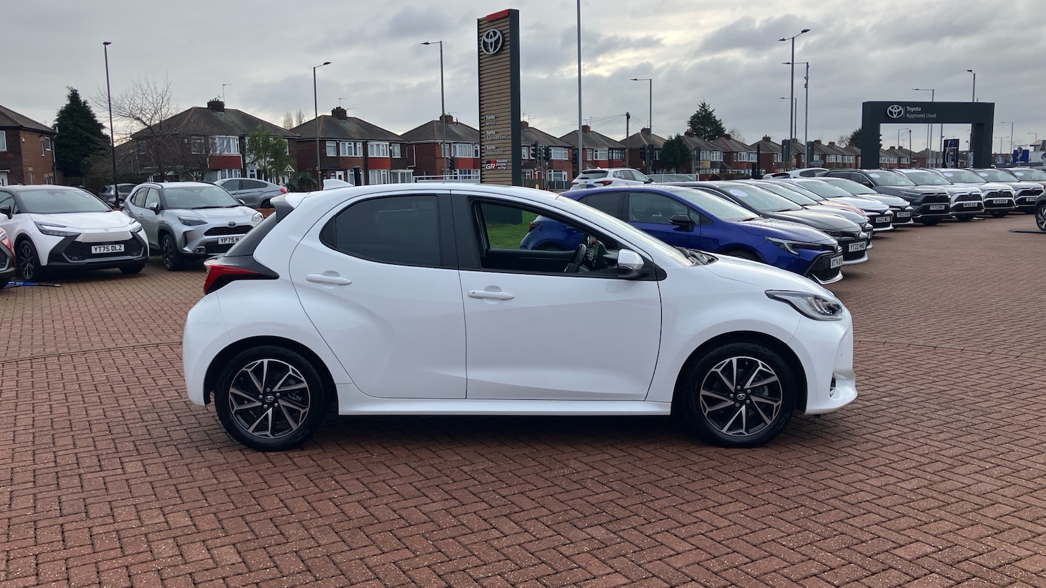 Used Toyota Yaris 2023 for sale - 77207365: Photo 16