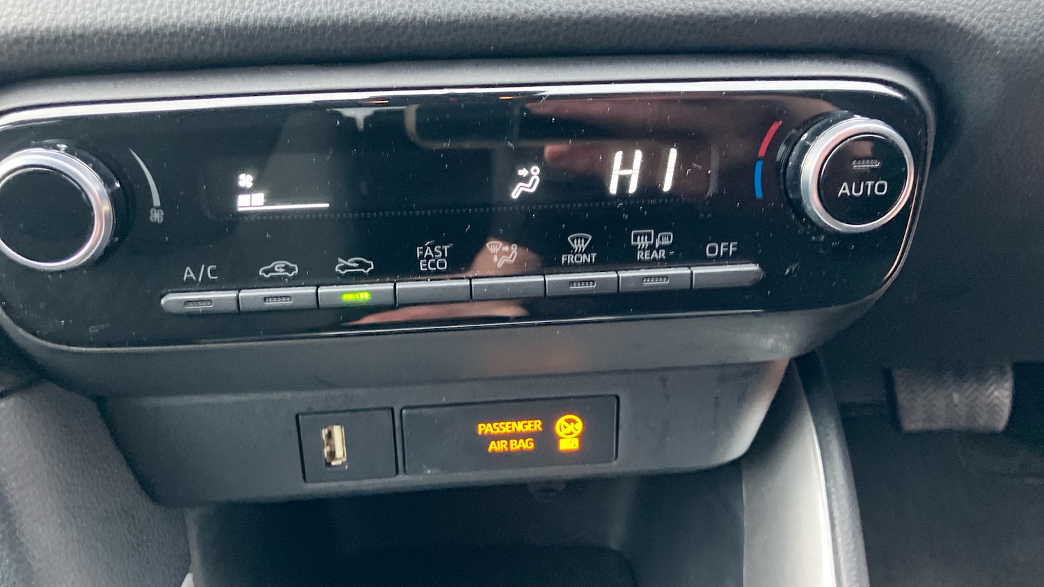 Used Toyota Yaris 2023 for sale - 77207365: Photo 36