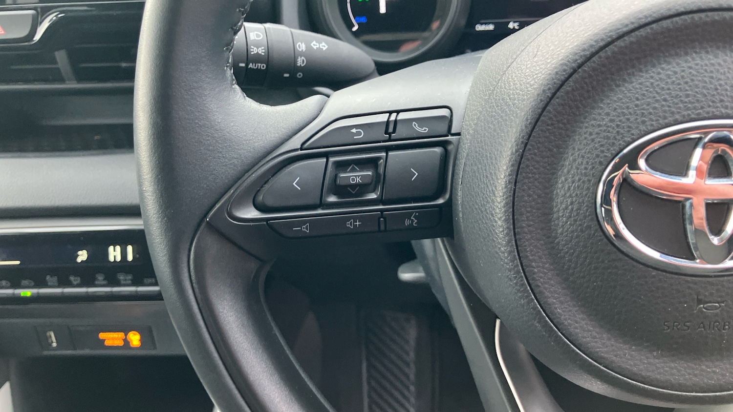 Used Toyota Yaris 2023 for sale - 77207365: Photo 37