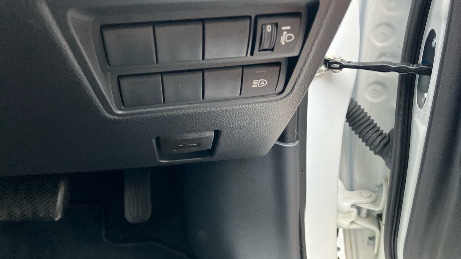 Used Toyota Yaris 2023 for sale - 77207365: Photo 39