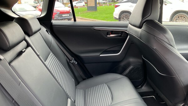 Used Toyota RAV4 2021 for sale - 76233044: Photo 12