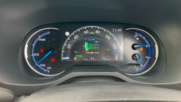 Used Toyota RAV4 2021 for sale - 76233044: Photo 9