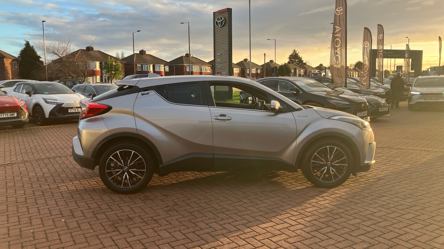 Used Toyota C-HR 2017 for sale - 77034240: Photo 16