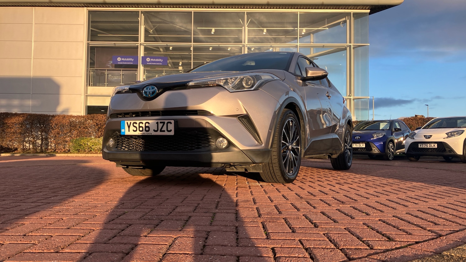 Used Toyota C-HR 2017 for sale - 77034240: Photo 32